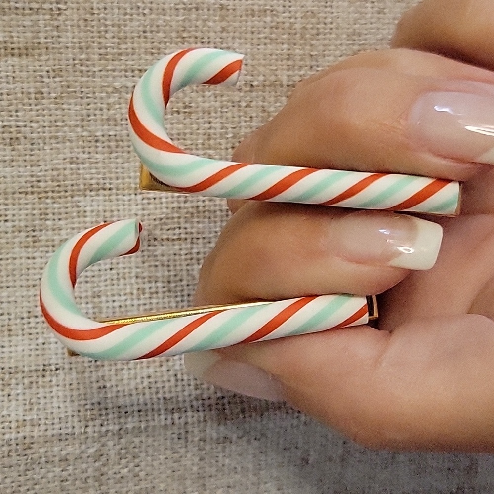 🔥LAST SET🔥 Candy Cane Hair Clips